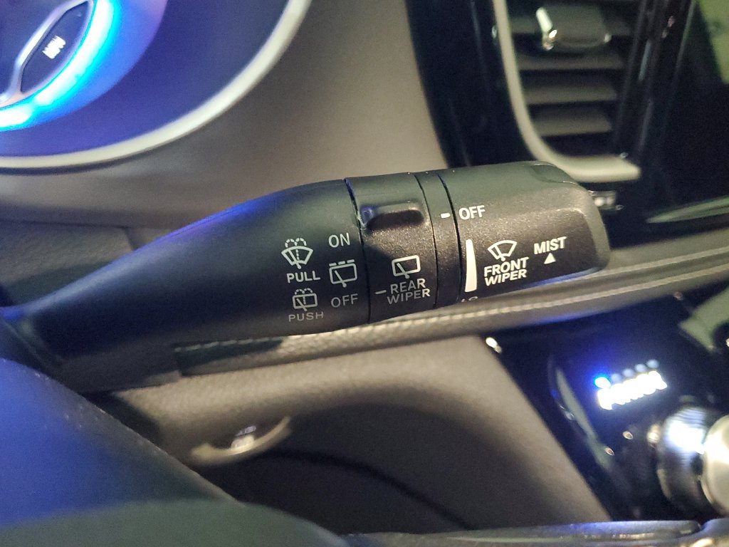 New 2027 Chrysler Pacifica Limited FWD image 16