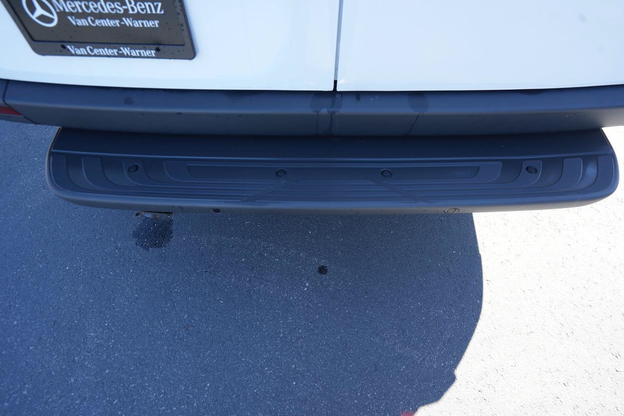 New 2025 Mercedes-Benz eSprinter 170 Cargo image 19