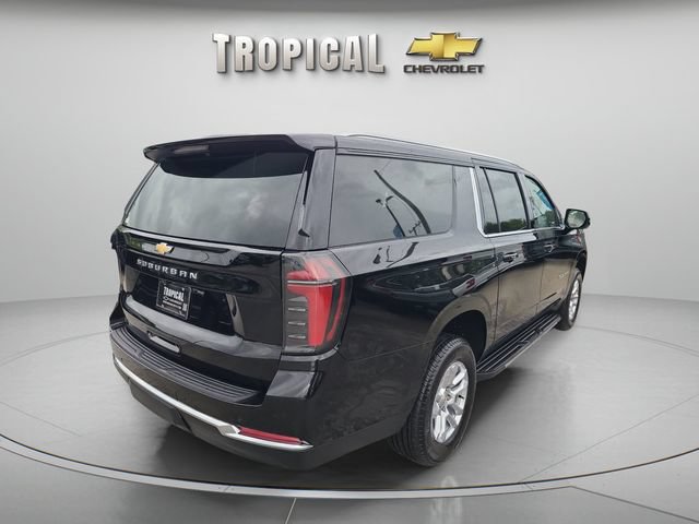 Used 2025 Chevrolet Suburban LS RWD image 5