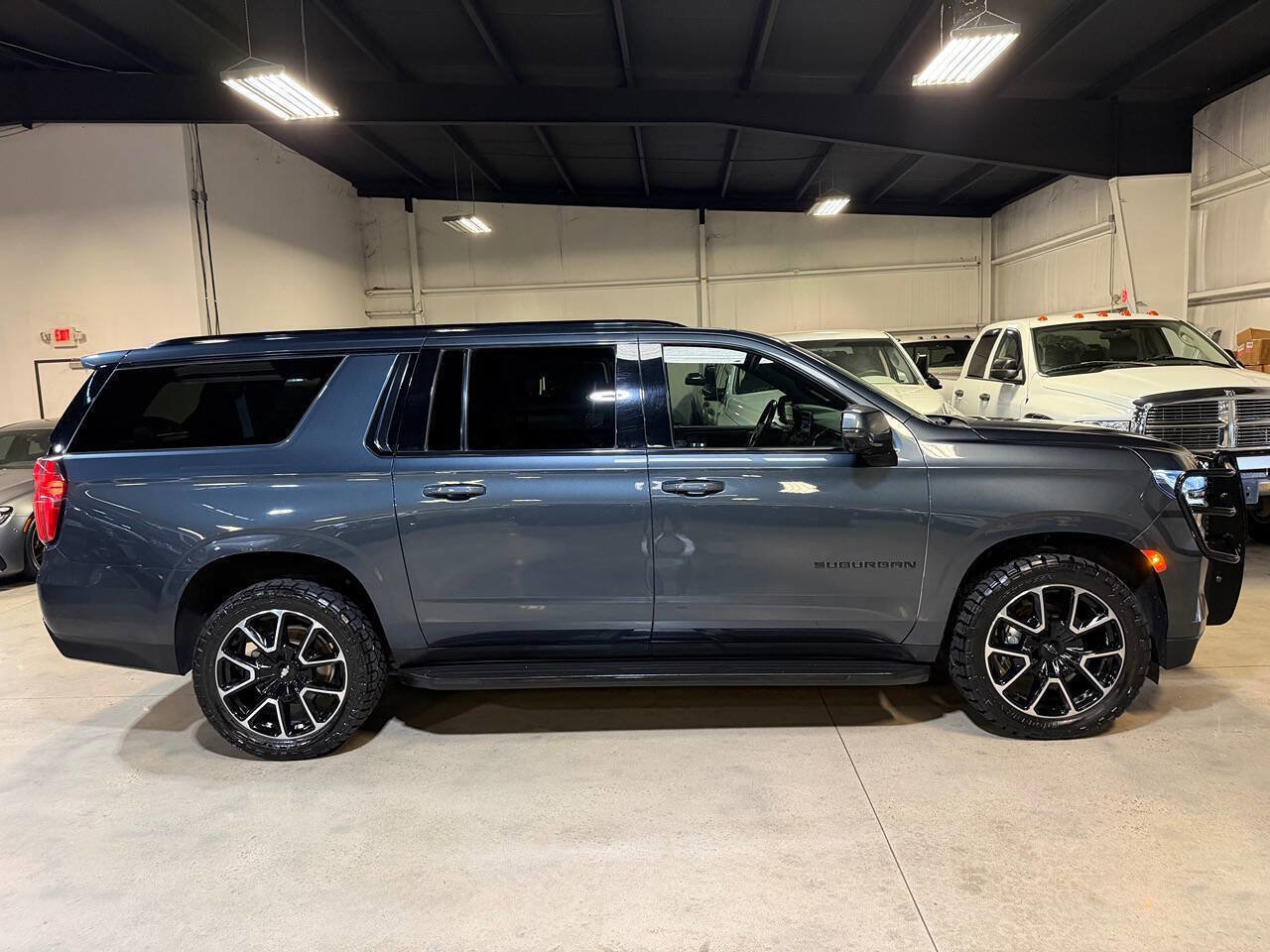 Used 2021 Chevrolet Suburban RST w/ Luxury Package AWD/4WD image 53