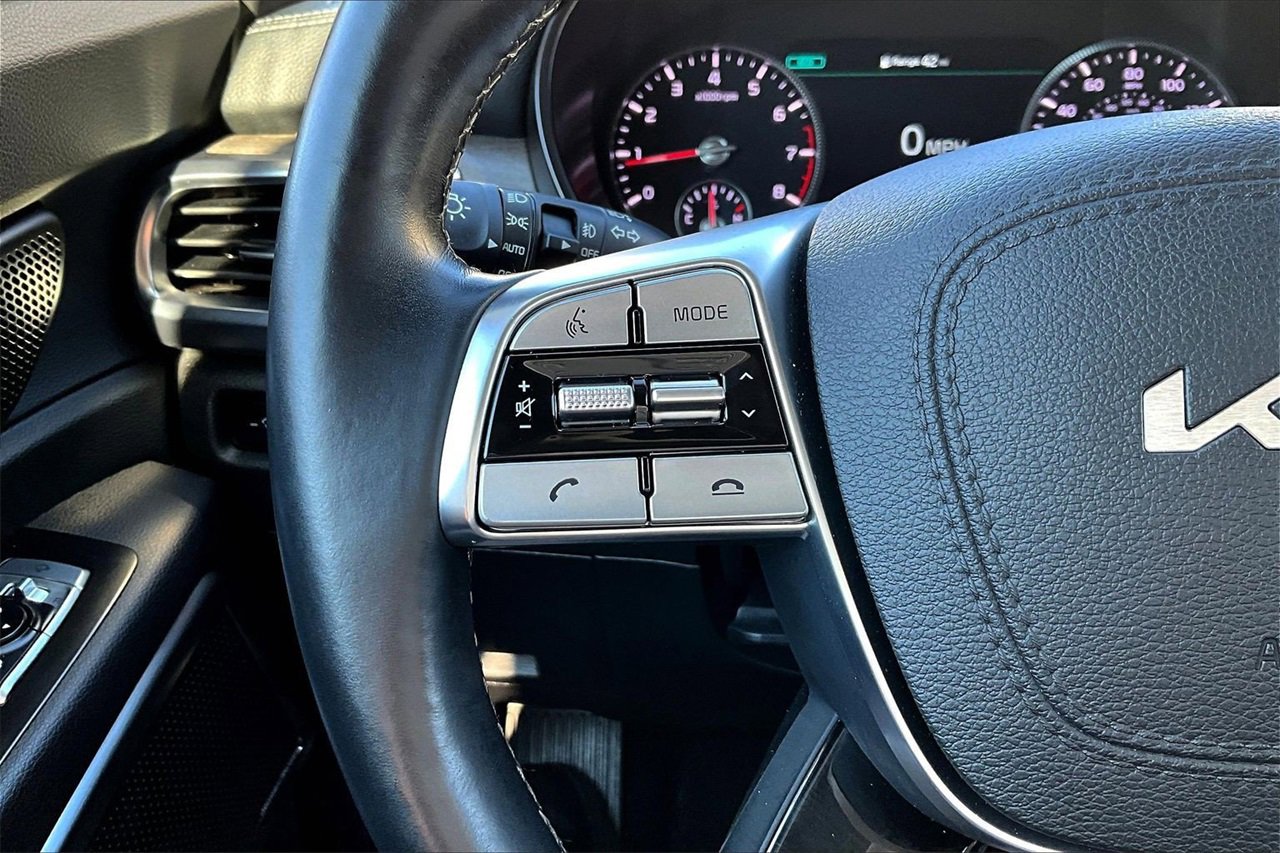 Used 2022 Kia Telluride SX w/ Nightfall Edition Package image 30