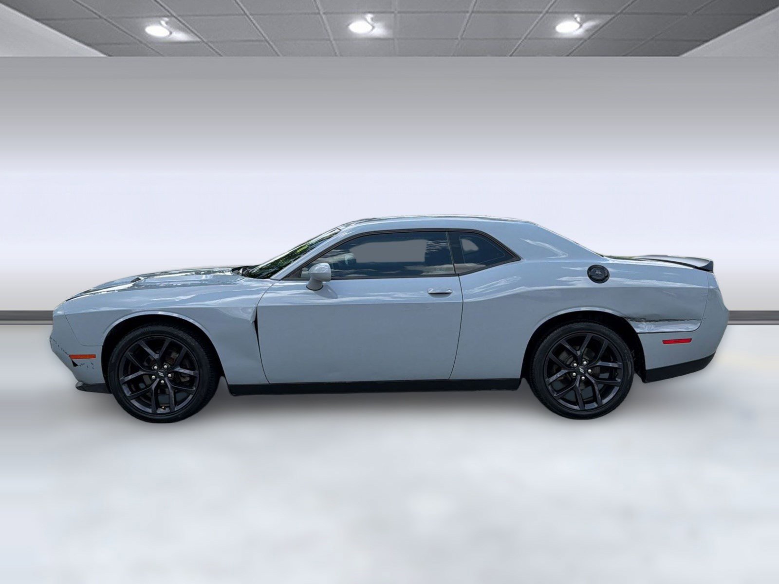 Used 2020 Dodge Challenger SXT w/ Driver Convenience Group RWD image 2