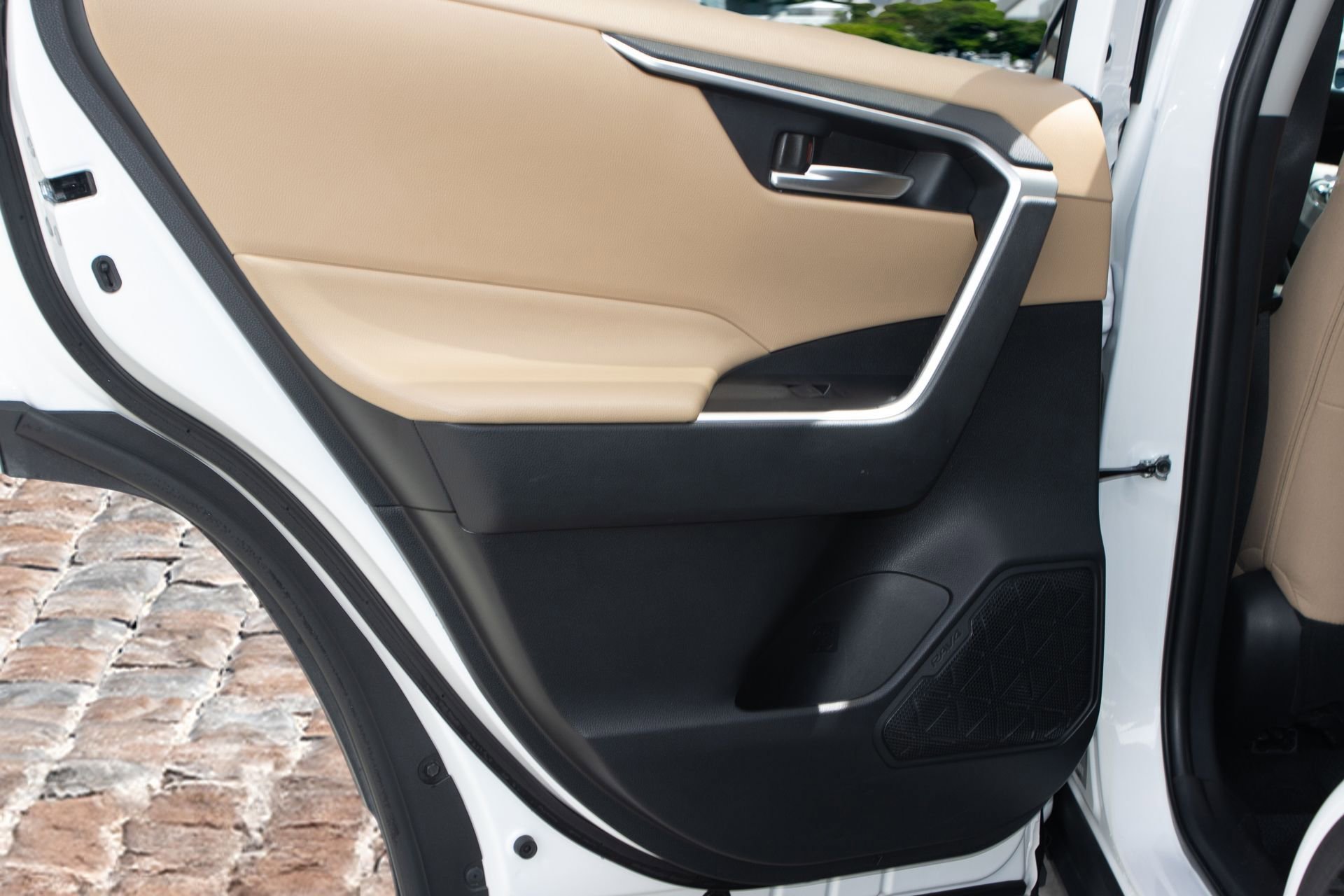 Used 2024 Toyota RAV4 XLE image 11