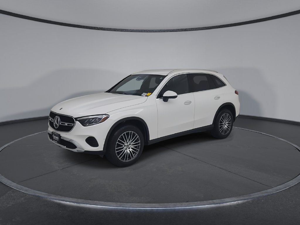 Used 2025 Mercedes-Benz GLC 300 4MATIC image 8