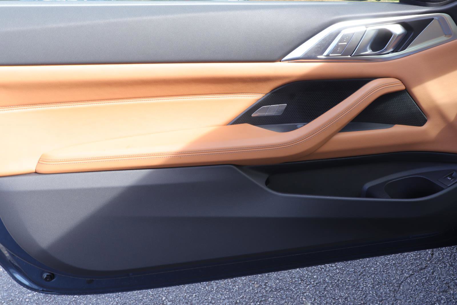 Used 2025 BMW 430i Coupe w/ Convenience Package image 10