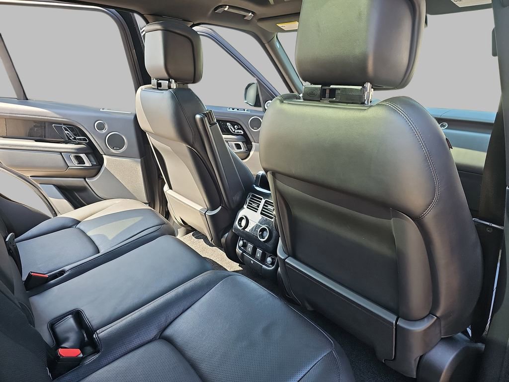 Used 2018 Land Rover Range Rover HSE image 14