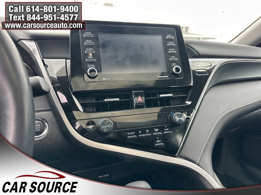 Used 2023 Toyota Camry SE w/ Cold Weather Package image 19