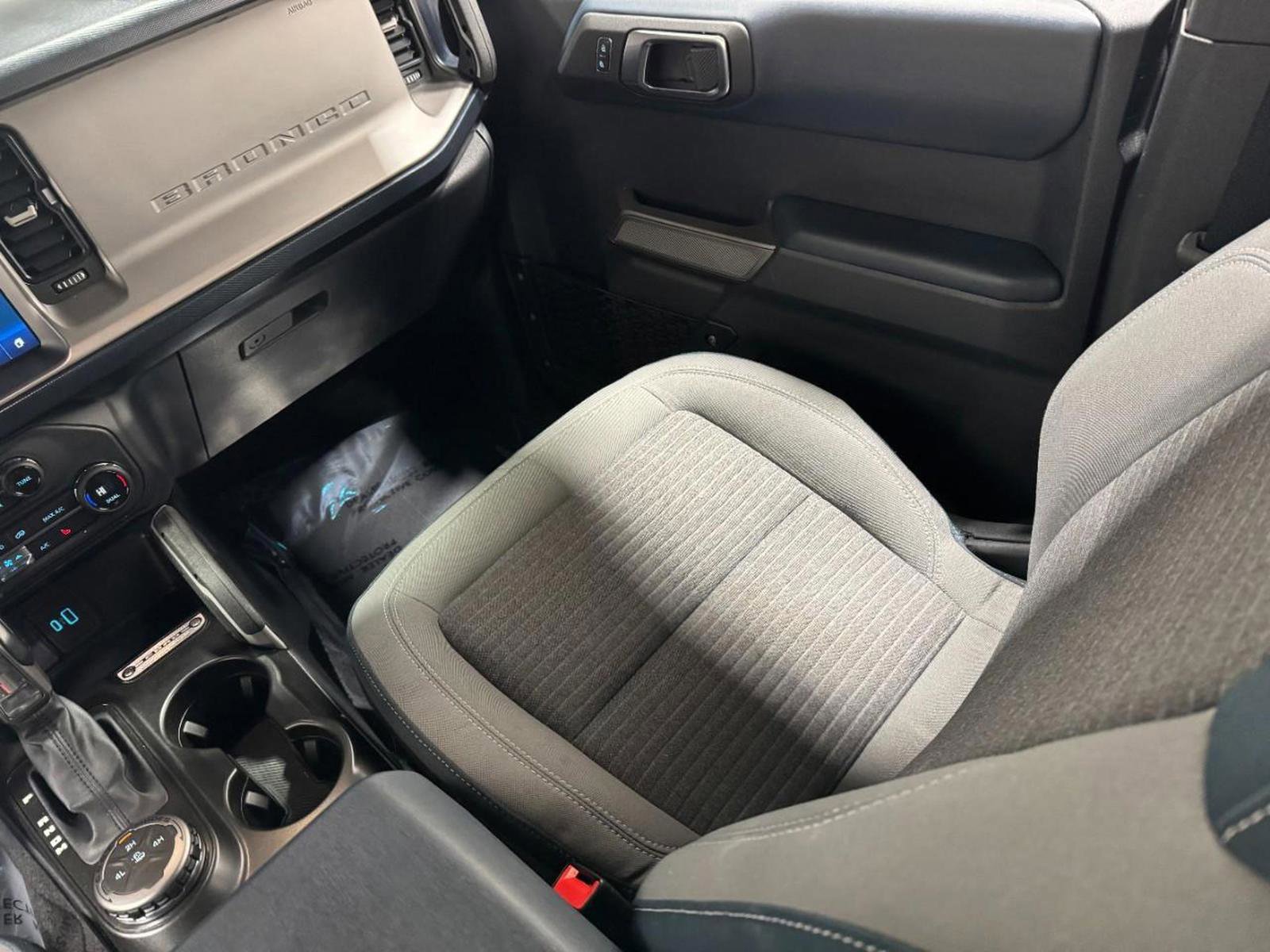 Used 2021 Ford Bronco Outer Banks image 16