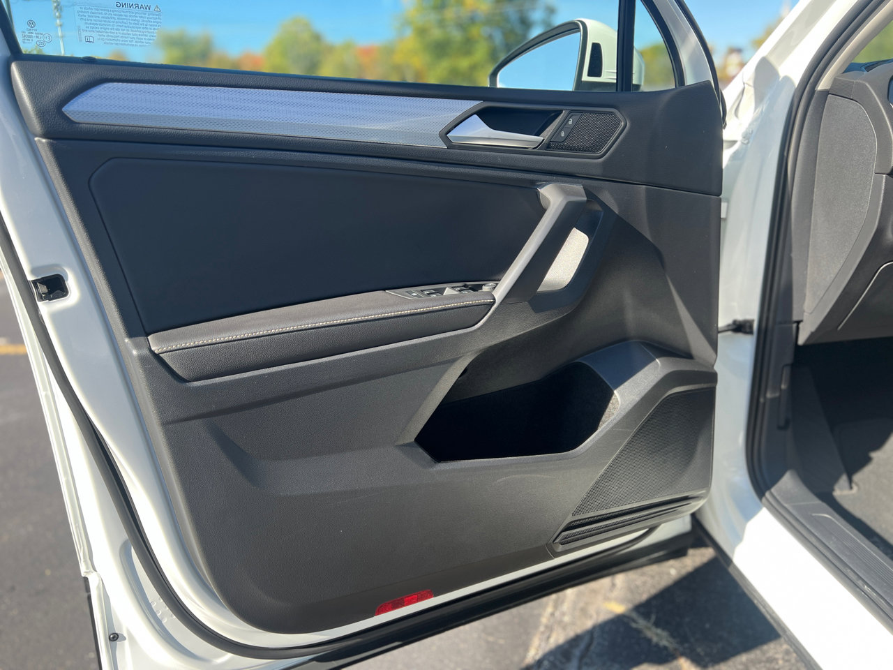 Used 2022 Volkswagen Tiguan S image 13