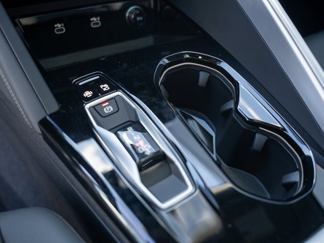 New 2025 Audi Q5 Premium image 11