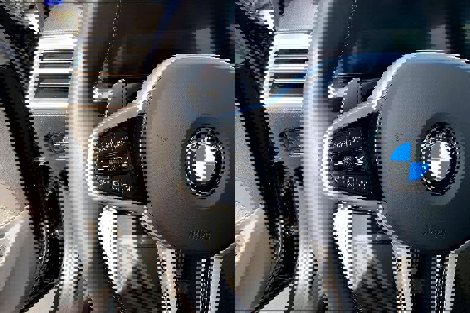 Used 2025 BMW M340i xDrive w/ Premium Package image 22