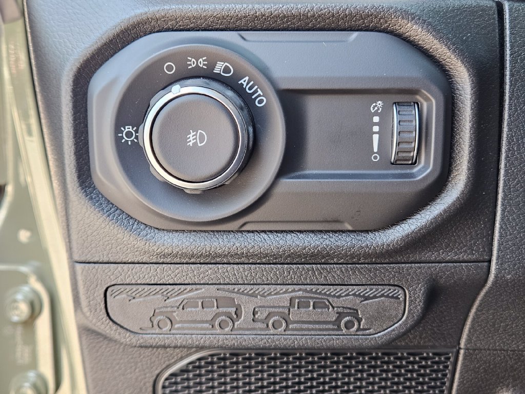 Used 2026 Jeep Wrangler Unlimited Sport AWD/4WD image 23