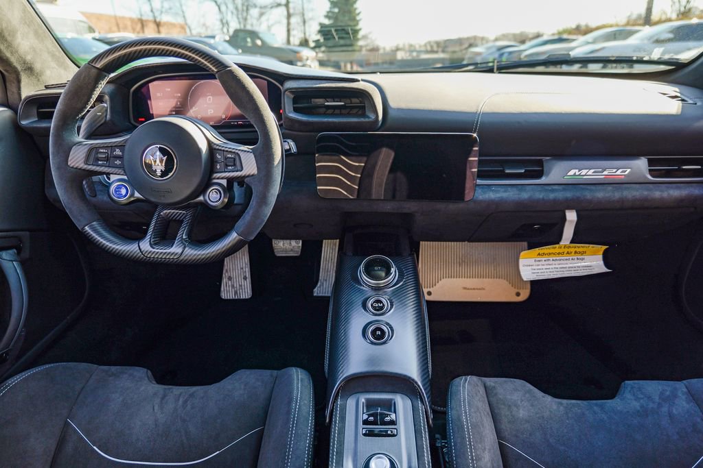 Used 2025 Maserati MC20 Coupe image 41