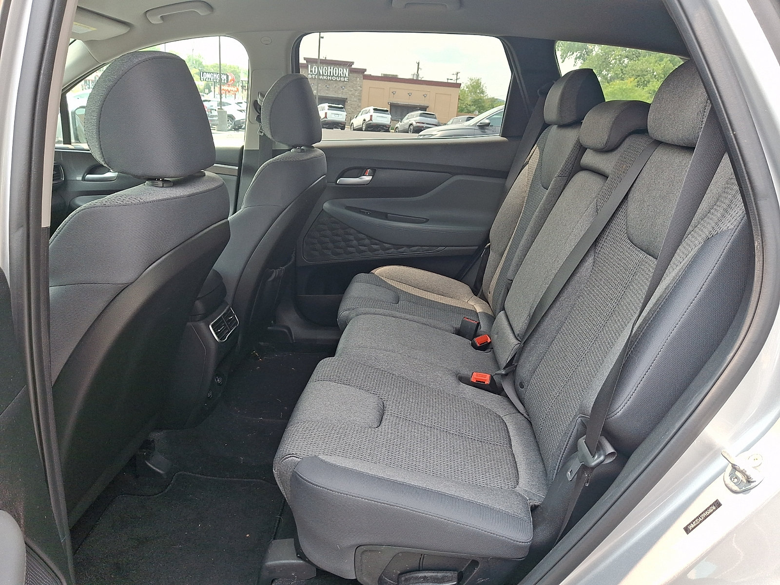Used 2023 Hyundai Santa Fe SEL AWD/4WD image 10