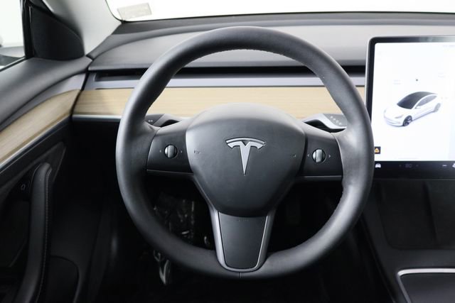 Used 2021 Tesla Model 3 Standard Range Plus image 29