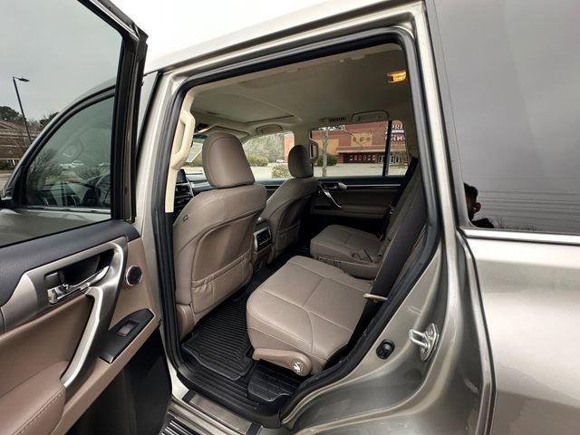 Used 2022 Lexus GX 460 Premium image 18