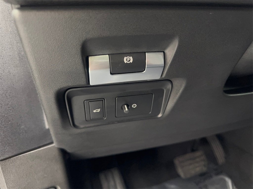 Used 2023 Land Rover Range Rover Evoque S image 56