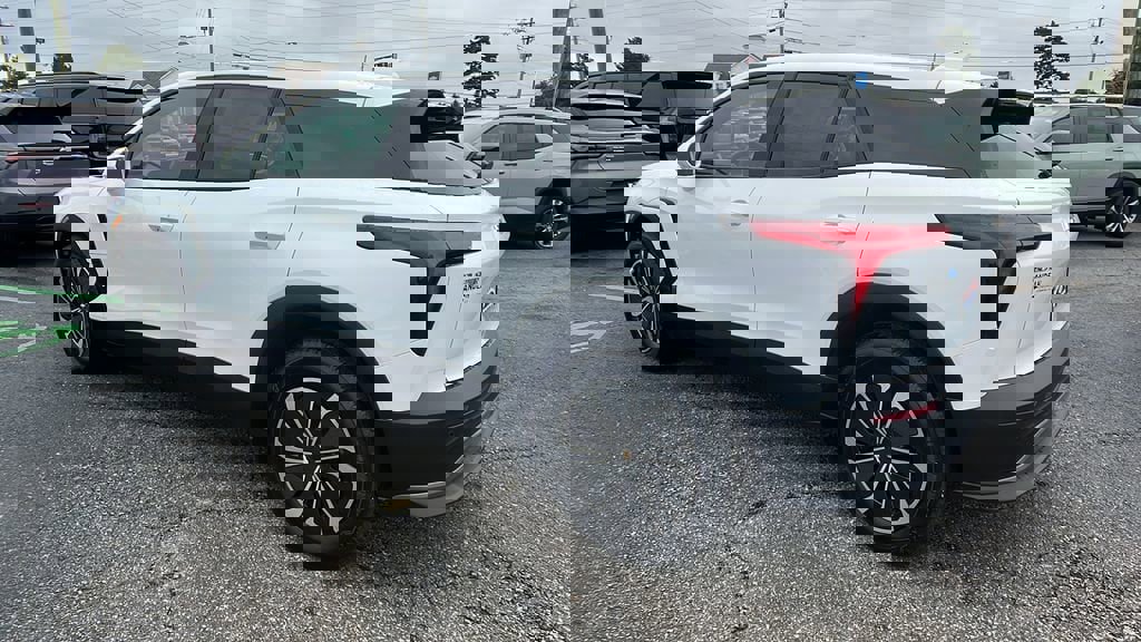 New 2026 Chevrolet Blazer EV LT image 7