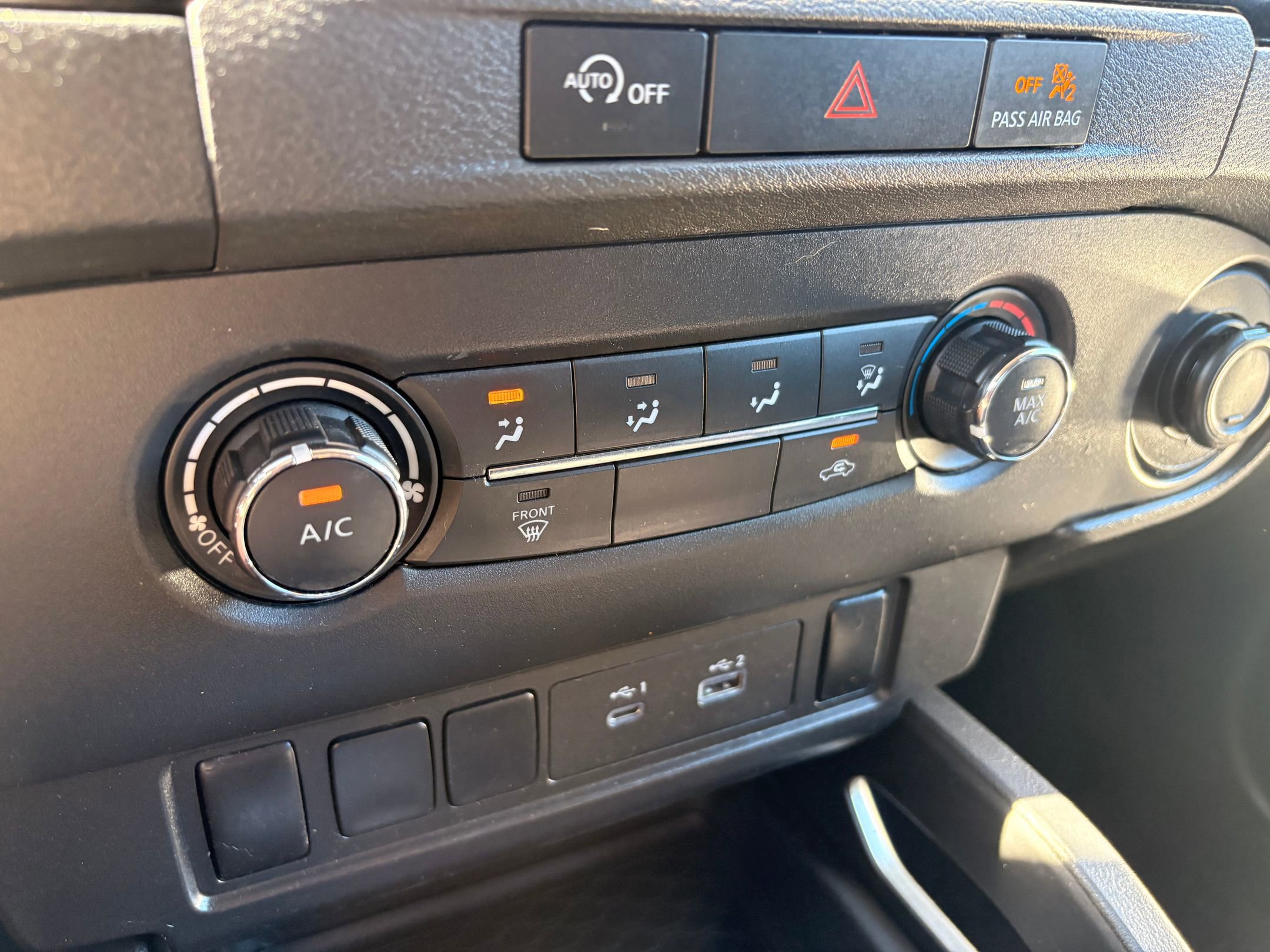 Used 2023 Nissan Frontier SV image 18
