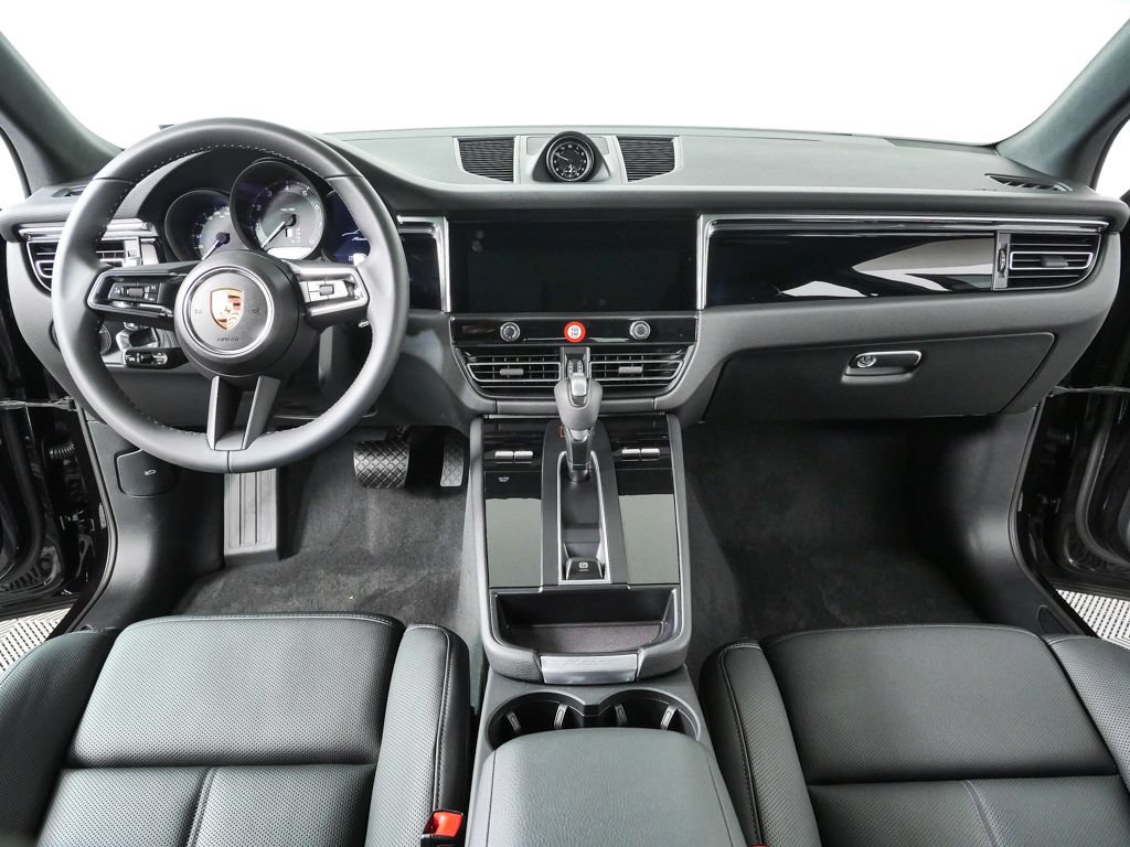 New 2026 Porsche Macan AWD/4WD image 20