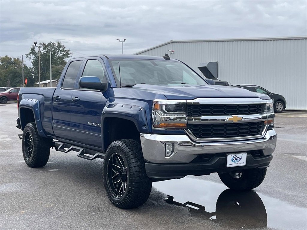 Used 2017 Chevrolet Silverado 1500 LT w/ All Star Edition image 7