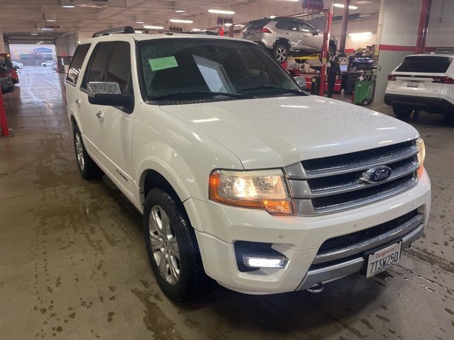 Used 2016 Ford Expedition Platinum image 3
