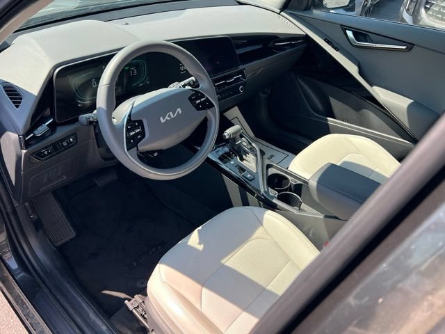 Certified 2026 Kia Niro EX FWD image 15
