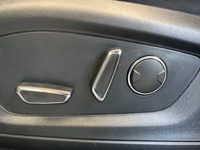 Used 2020 Ford Explorer Limited RWD image 15