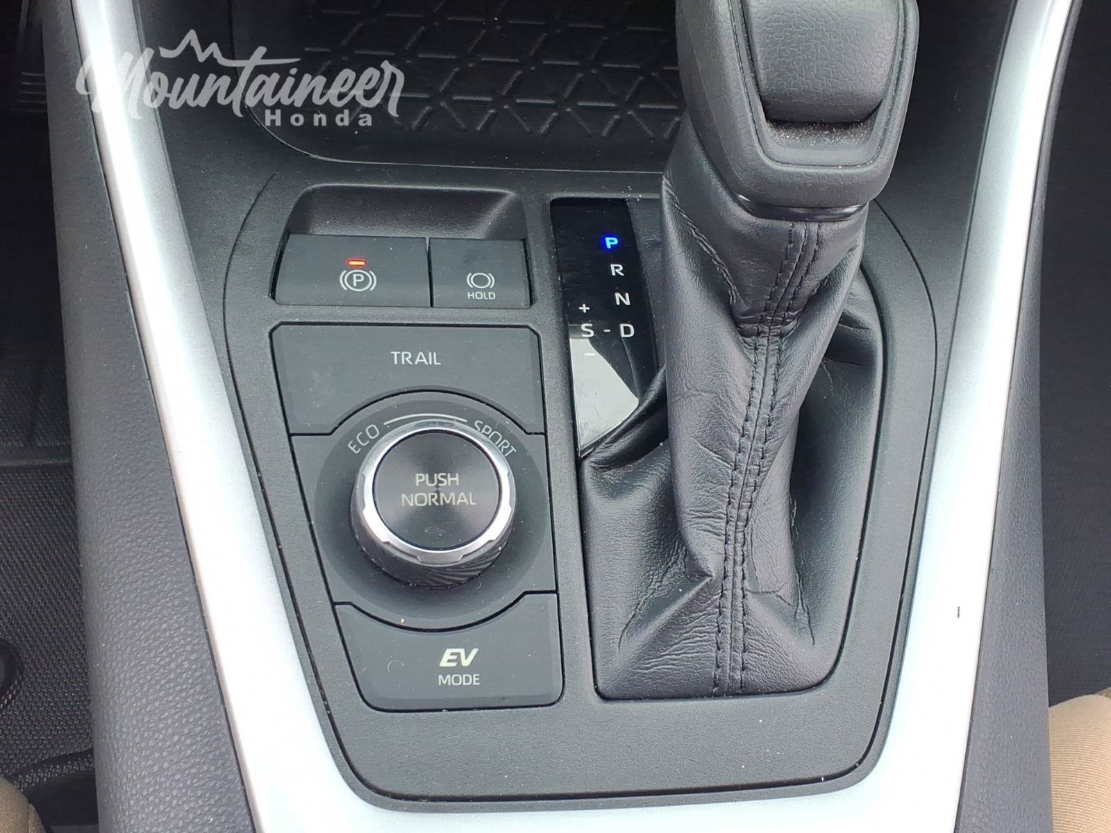 Used 2019 Toyota RAV4 XLE w/ Convenience Package AWD/4WD image 39