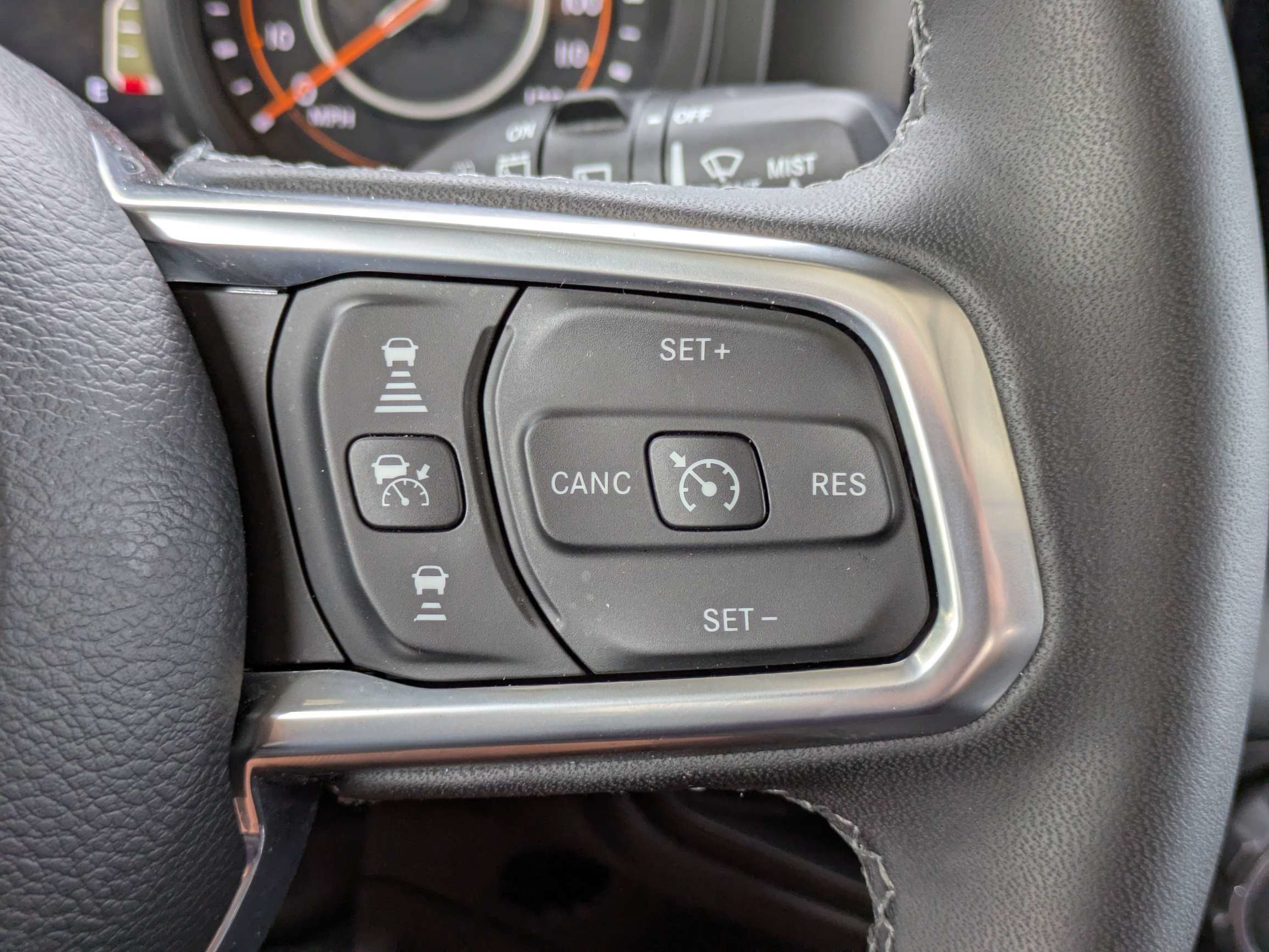 Used 2026 Jeep Wrangler Unlimited Sahara AWD/4WD image 24