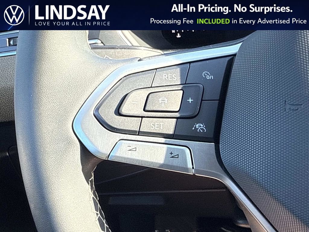 Used 2023 Volkswagen Tiguan SE w/ Panoramic Sunroof Package FWD image 22