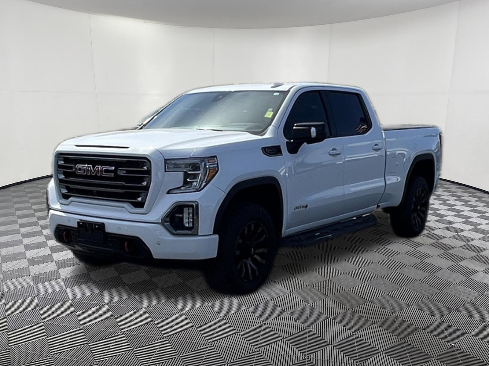 Used 2019 GMC Sierra 1500 AT4 w/ AT4 Premium Package AWD/4WD image 3
