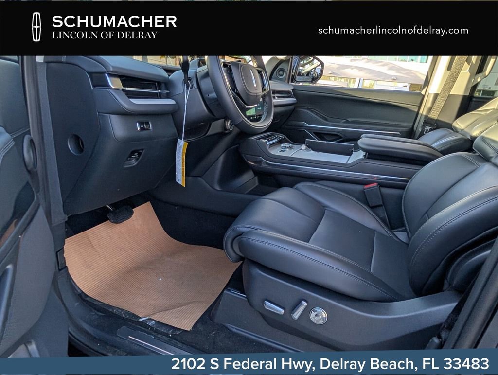 New 2026 Lincoln Navigator L Premier AWD/4WD image 12