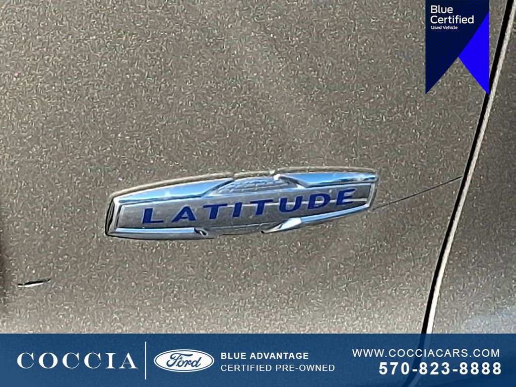 Used 2019 Jeep Cherokee Latitude Plus image 29