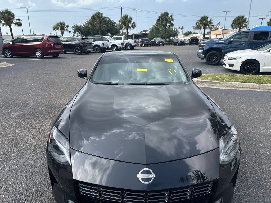 Used 2024 Nissan Z Performance w/ Floor Mat Package RWD image 7