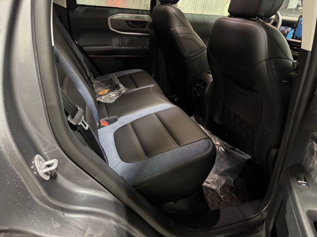 New 2025 Ford Bronco Sport Outer Banks w/ Sasquatch Outer Banks Package image 18