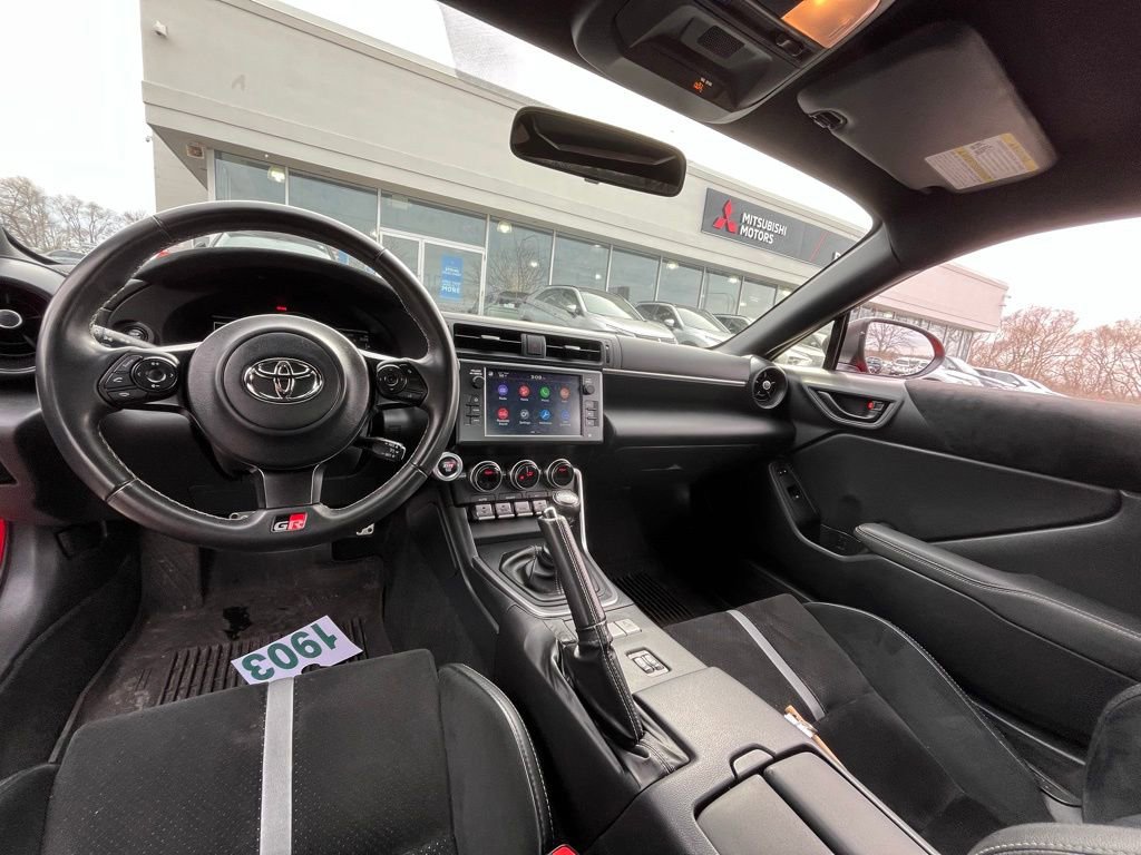 Used 2023 Toyota GR86 Premium w/ ALL Weather Mat Package (TMS) image 6