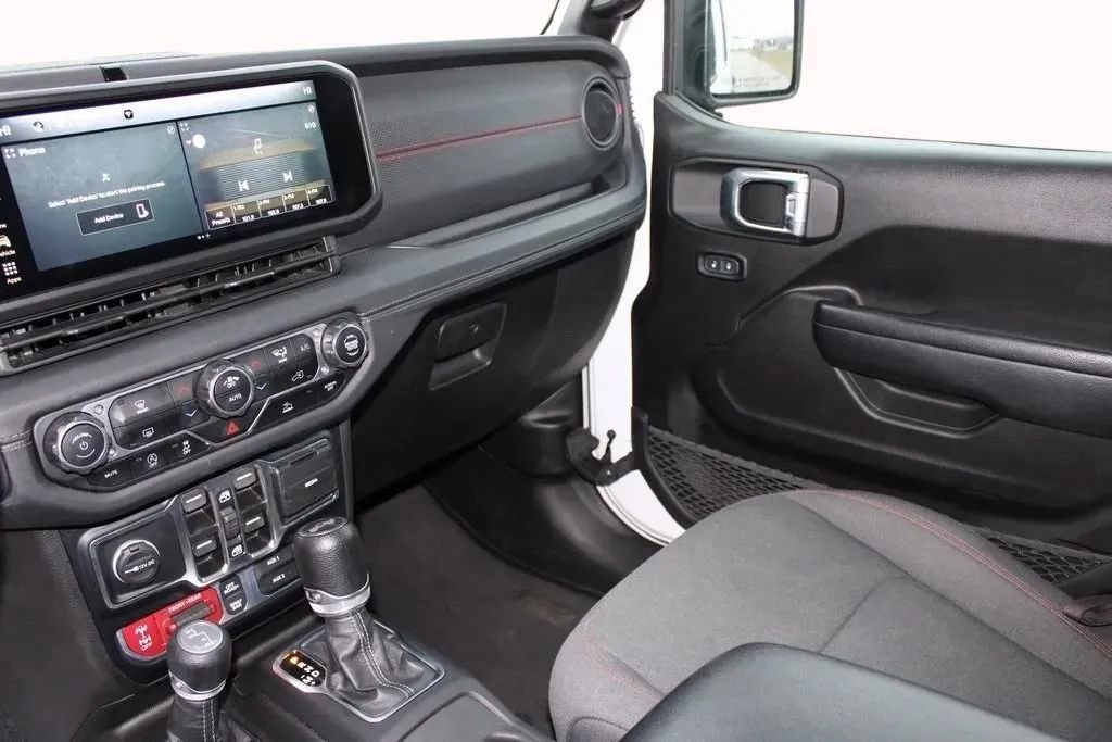 Used 2024 Jeep Wrangler Unlimited Rubicon image 16