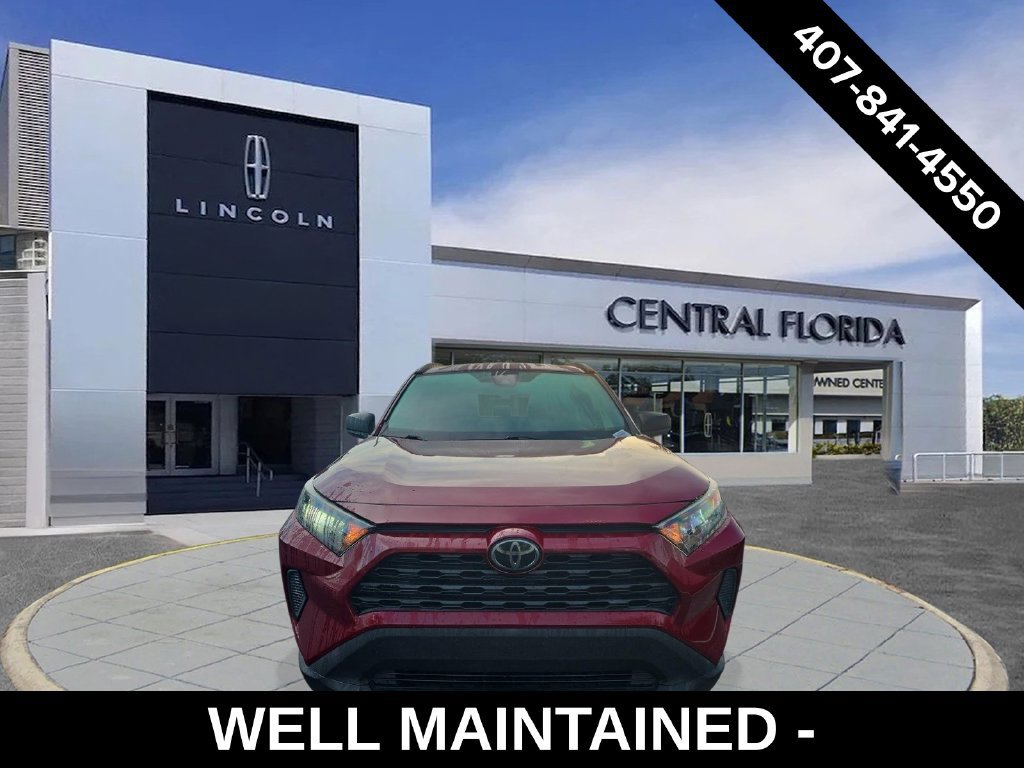 Used 2020 Toyota RAV4 LE FWD image 2