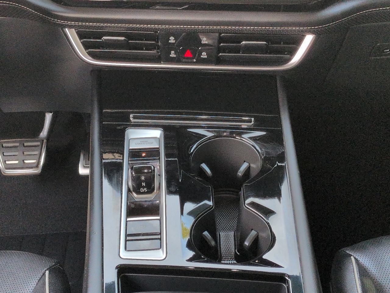 Used 2024 Volkswagen Atlas SEL Premium R-Line AWD/4WD image 19