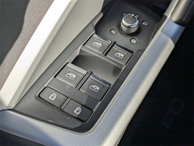 Used 2019 Audi Q3 2.0T Prestige w/ Prestige Package image 25