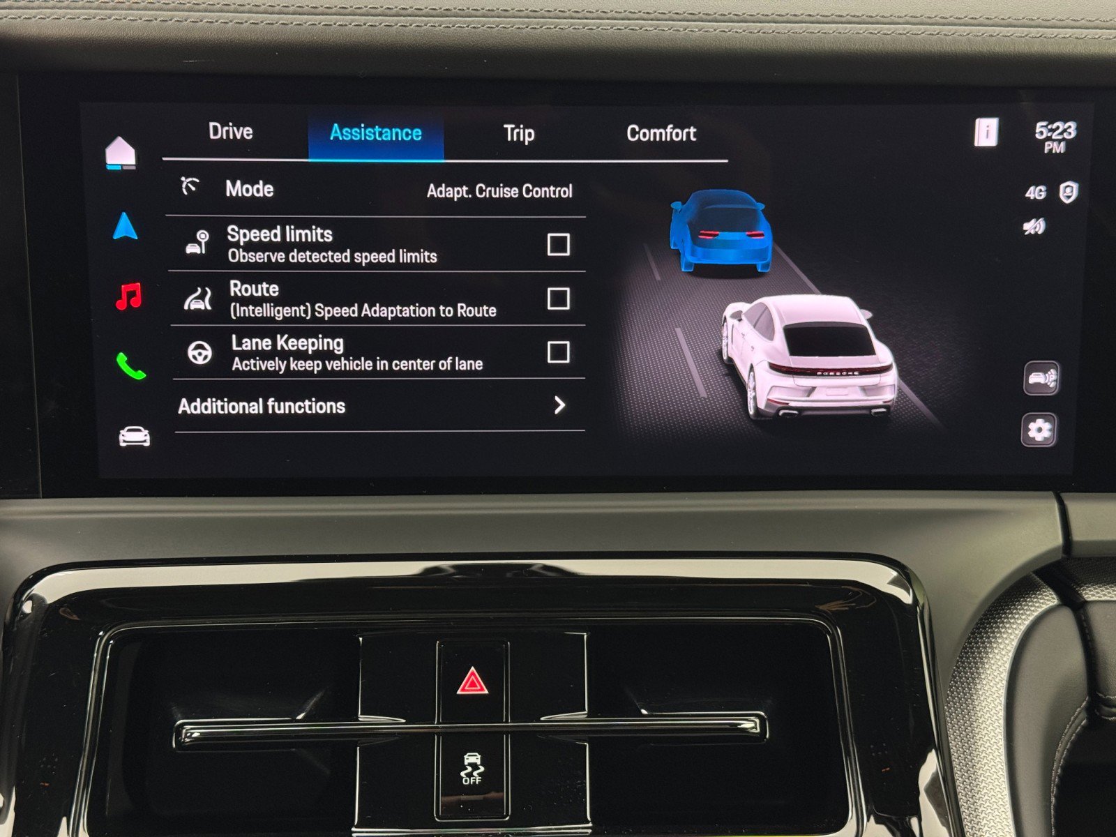 Used 2025 Porsche Panamera 4S w/ Premium Package image 32