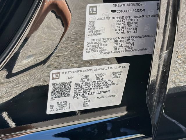 Used 2025 GMC Sierra 1500 AT4 w/ AT4 Premium Package AWD/4WD image 44