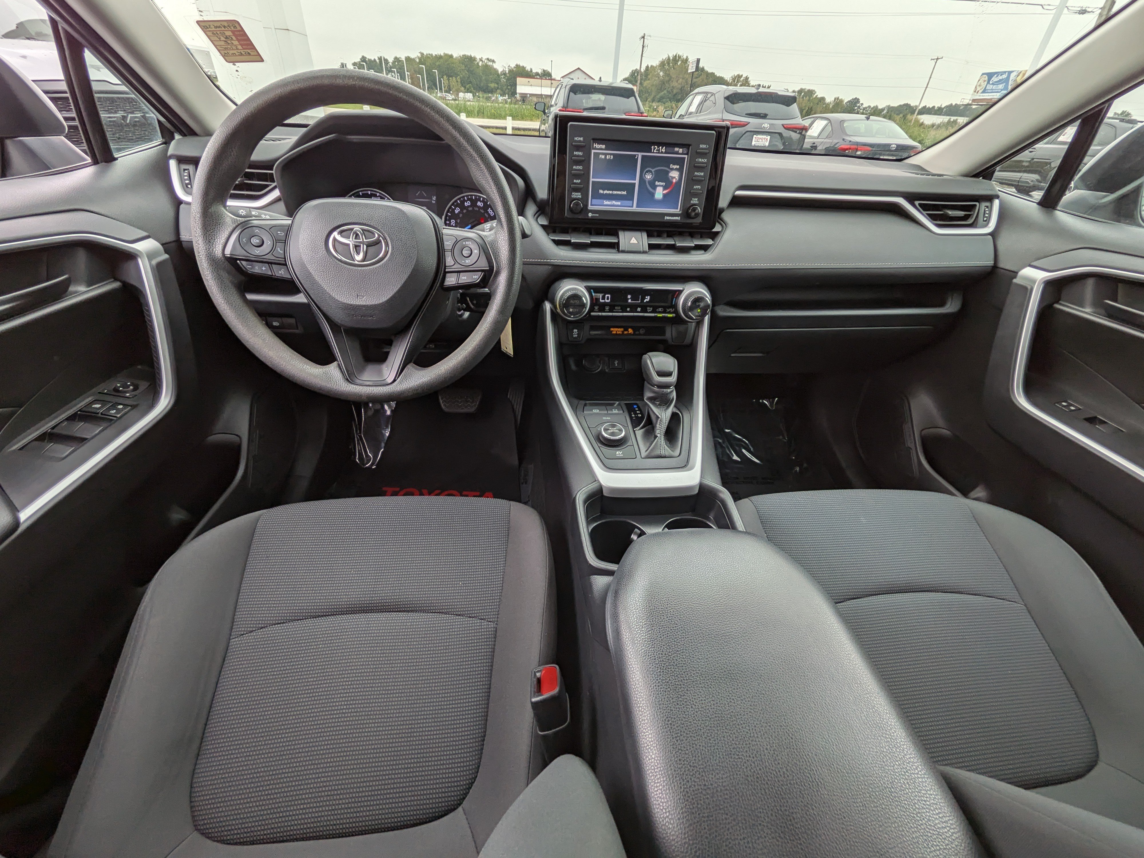 Used 2020 Toyota RAV4 LE w/ All Weather Liner Package AWD/4WD image 13