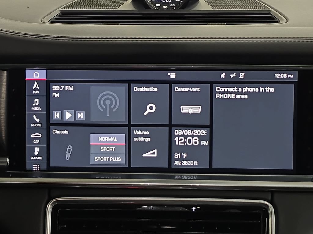 Certified 2020 Porsche Panamera GTS AWD/4WD image 18