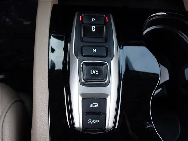 Used 2016 Honda Pilot Touring image 24