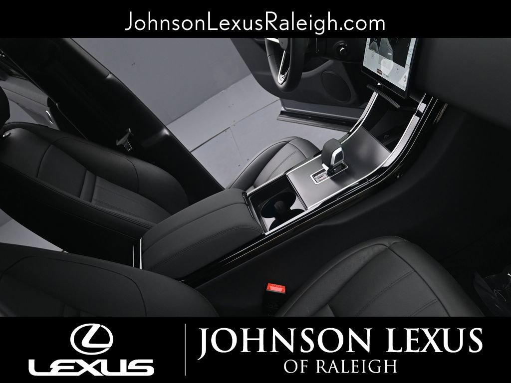 Used 2026 Land Rover Range Rover Evoque Dynamic SE image 13