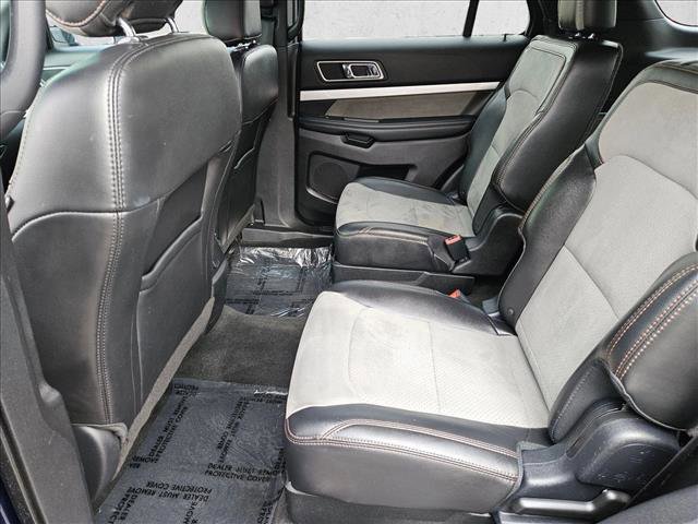 Used 2017 Ford Explorer XLT w/ Equipment Group 202A image 21
