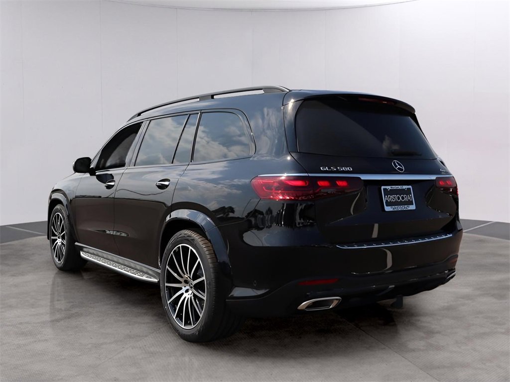 New 2026 Mercedes-Benz GLS 580 4MATIC image 4
