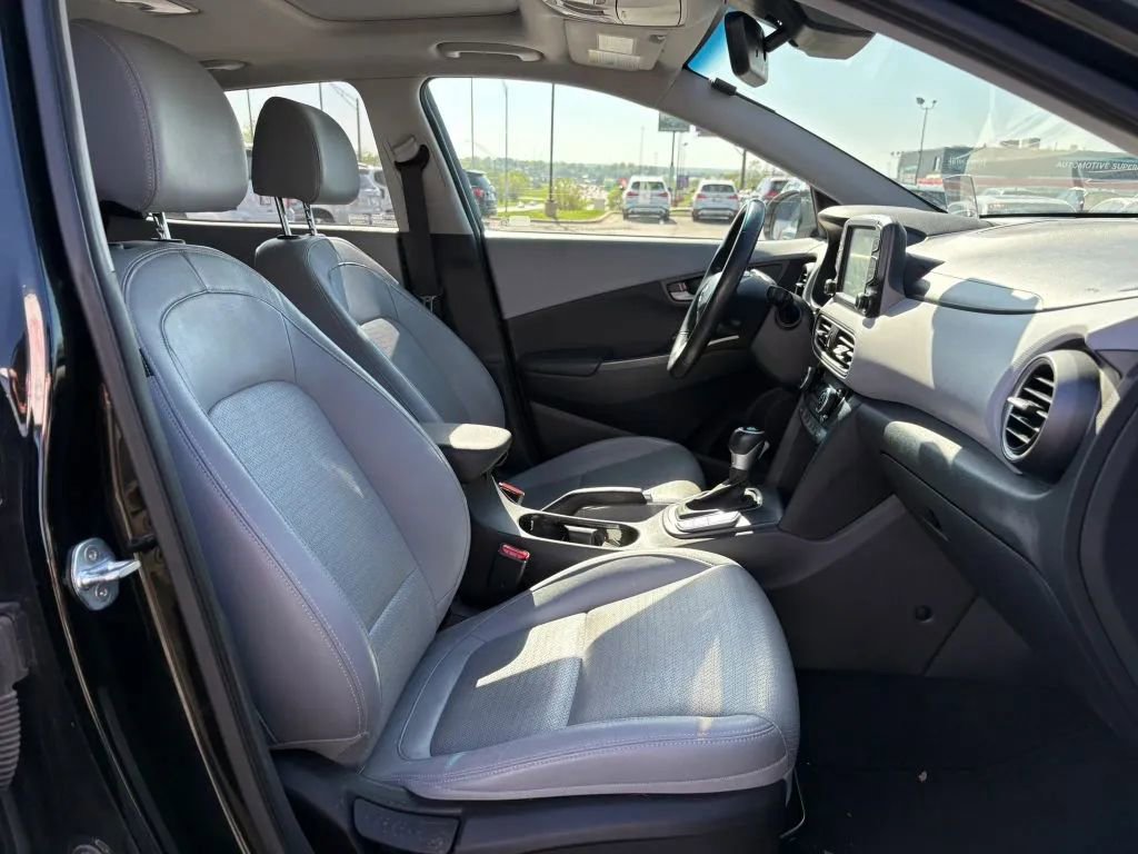 Used 2018 Hyundai Kona Ultimate FWD image 16